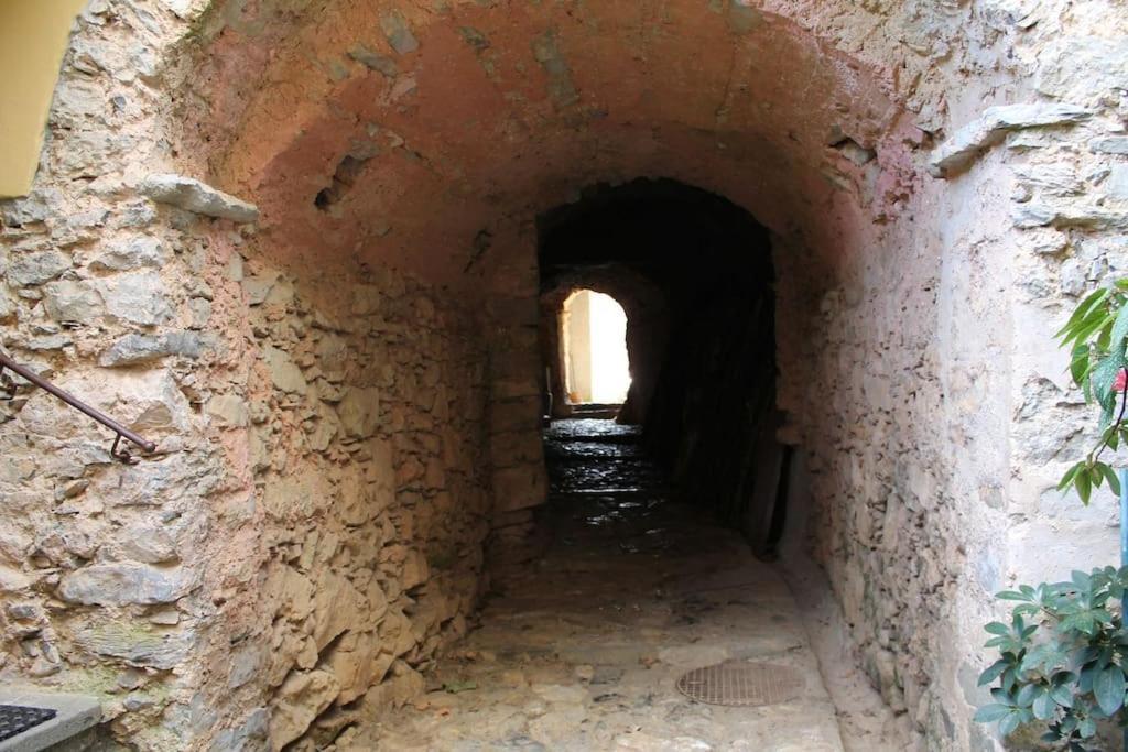 Casa Nel Borgo Antico Villa Quaratica Exteriör bild