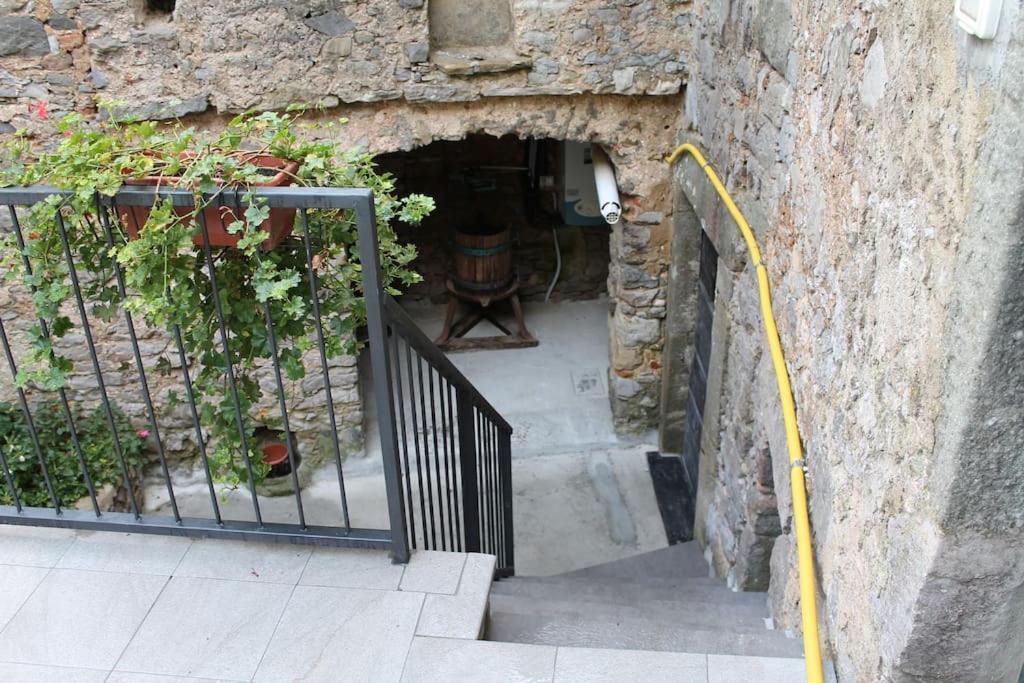 Casa Nel Borgo Antico Villa Quaratica Exteriör bild