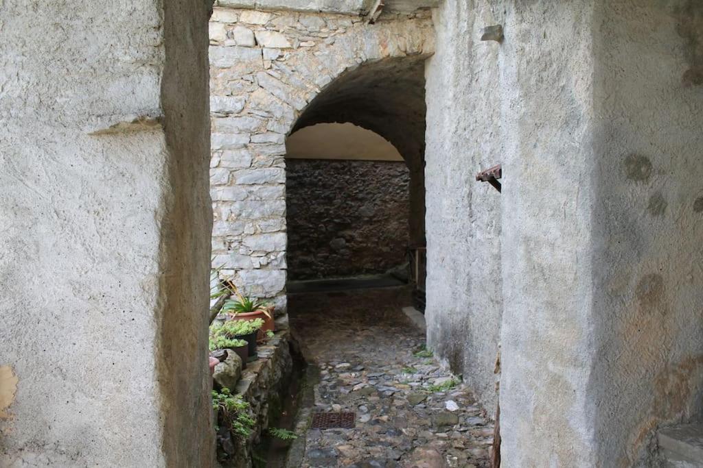 Casa Nel Borgo Antico Villa Quaratica Exteriör bild