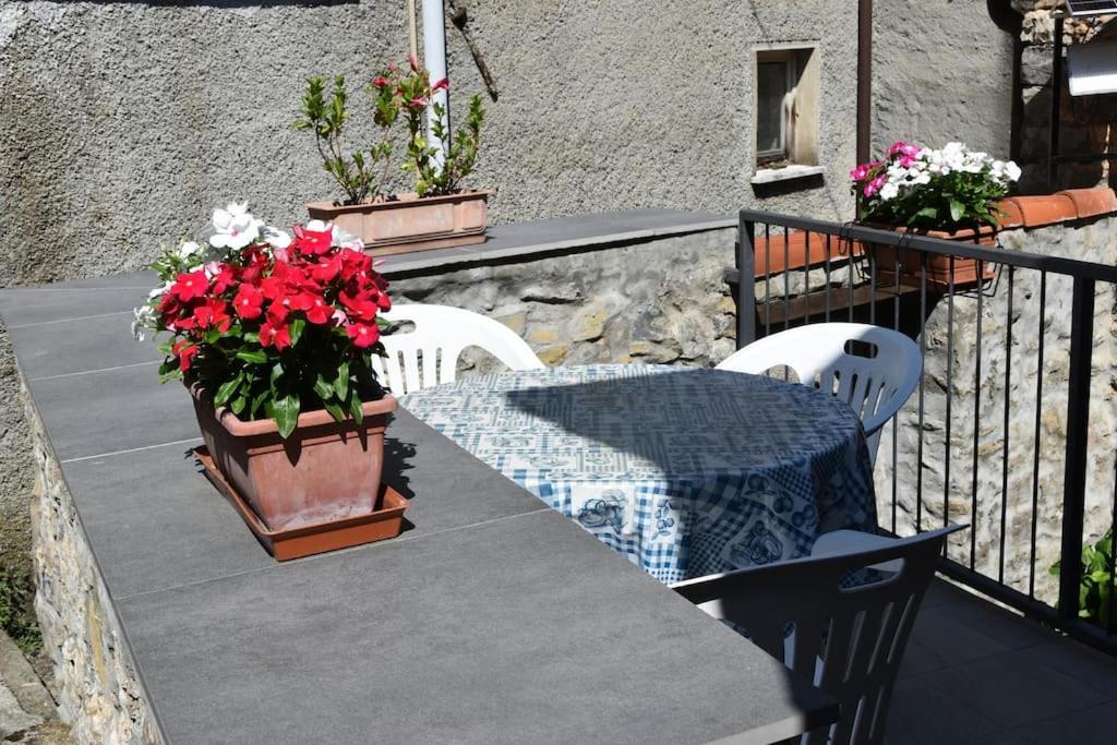 Casa Nel Borgo Antico Villa Quaratica Exteriör bild