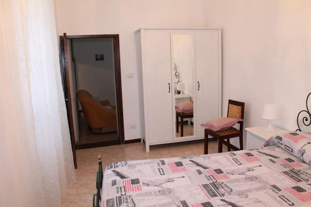 Casa Nel Borgo Antico Villa Quaratica Exteriör bild